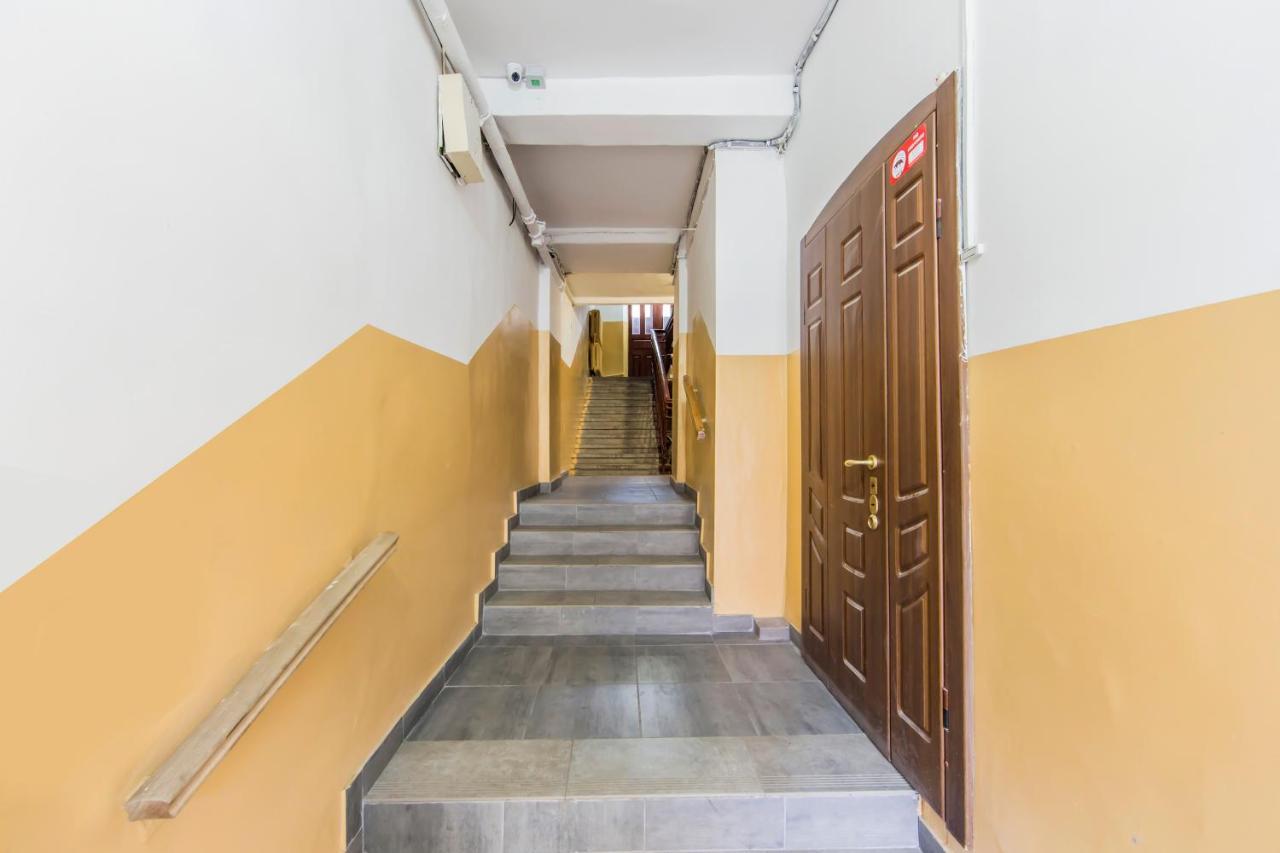 2-Х Кімнатна Квартира Поруч Із Бессарабським Ринком Kyiv Exterior photo